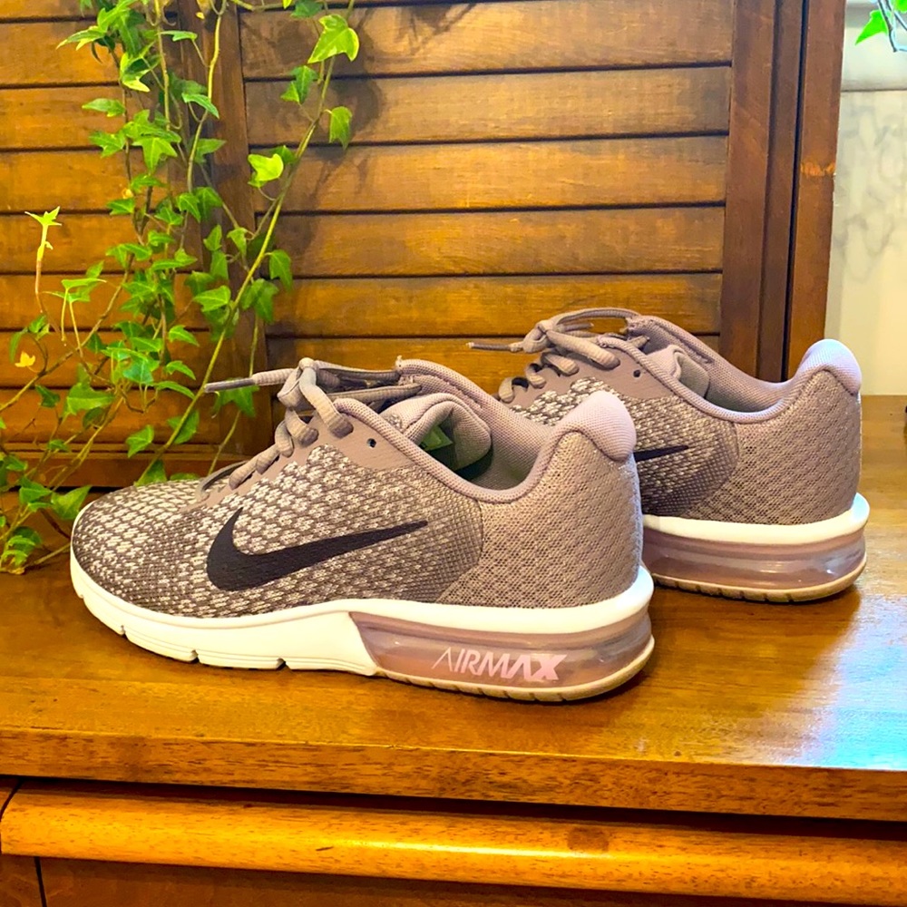 Nike Air Max Sequent 2 Purple size 8